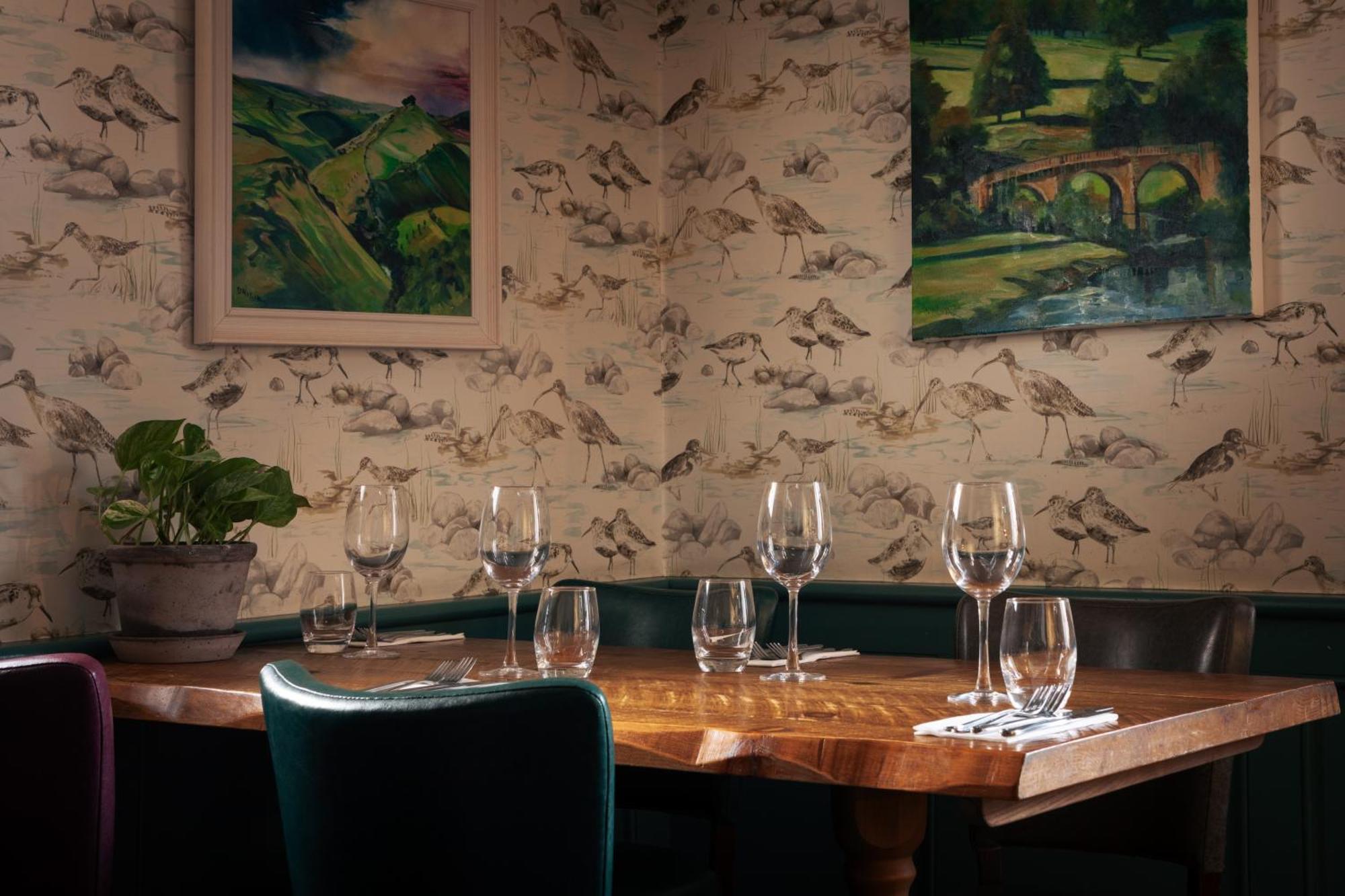 The Pilsley Inn - Chatsworth Баслоу Екстер'єр фото