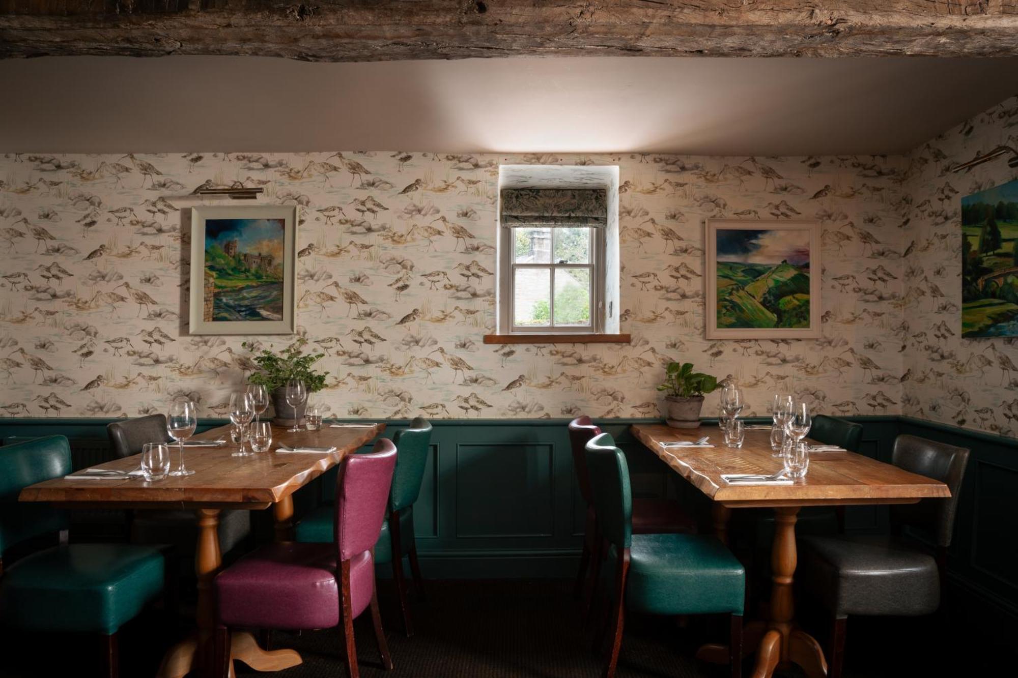 The Pilsley Inn - Chatsworth Баслоу Екстер'єр фото