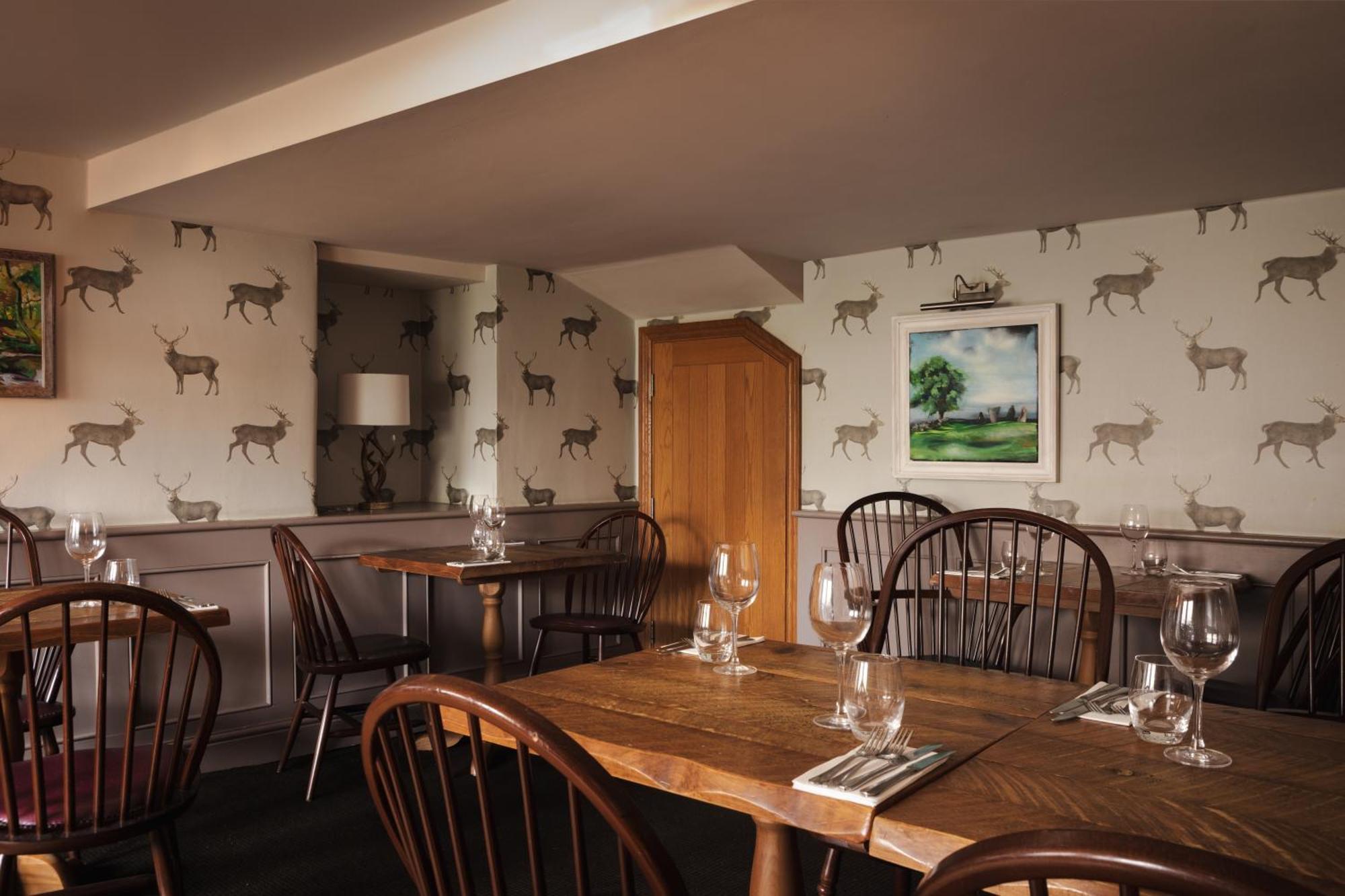 The Pilsley Inn - Chatsworth Баслоу Екстер'єр фото