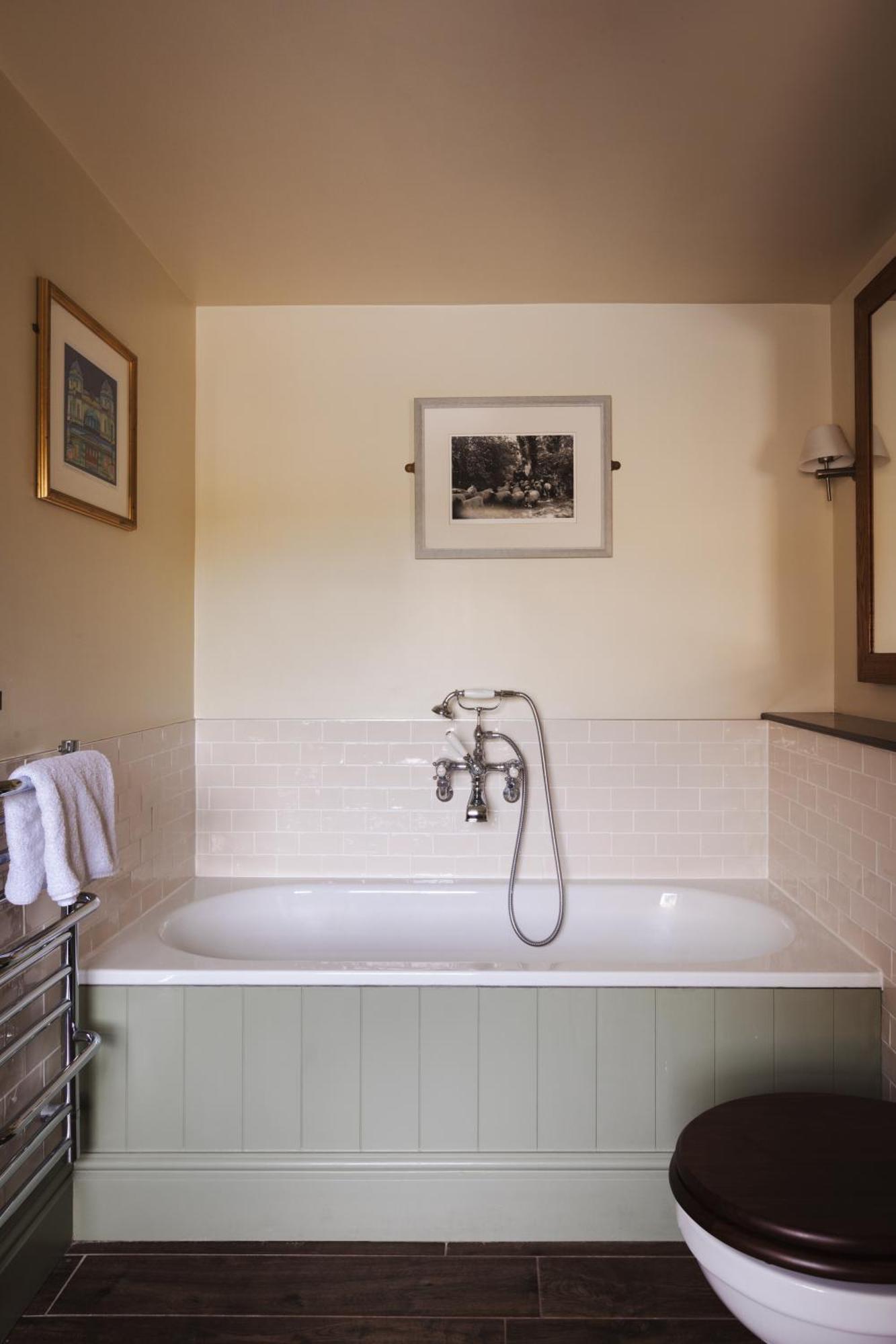 The Pilsley Inn - Chatsworth Баслоу Екстер'єр фото