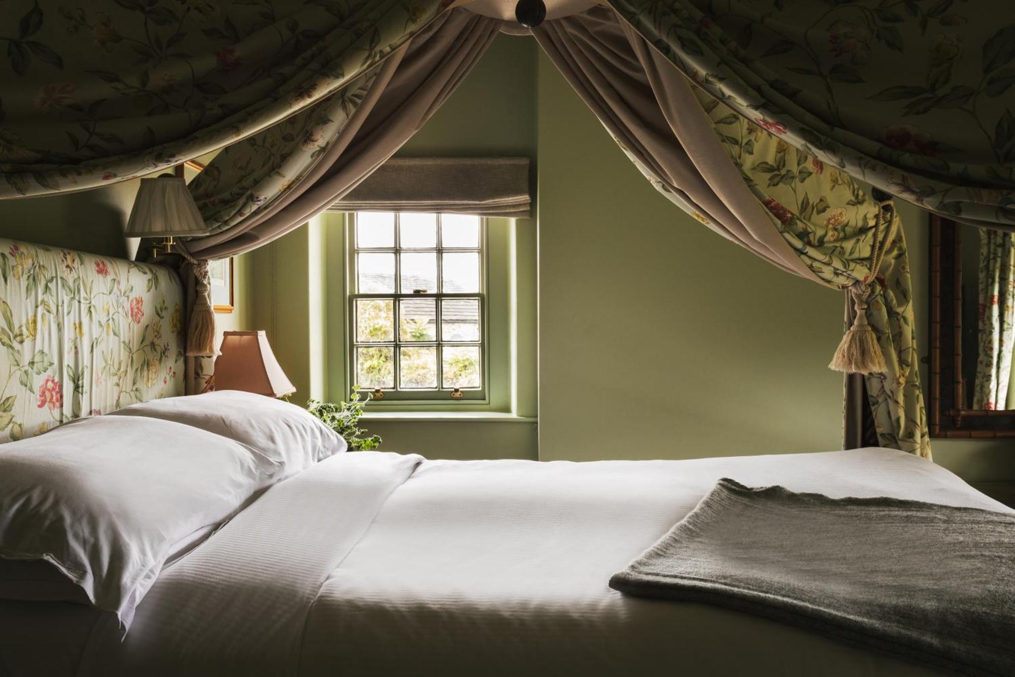 The Pilsley Inn - Chatsworth Баслоу Екстер'єр фото