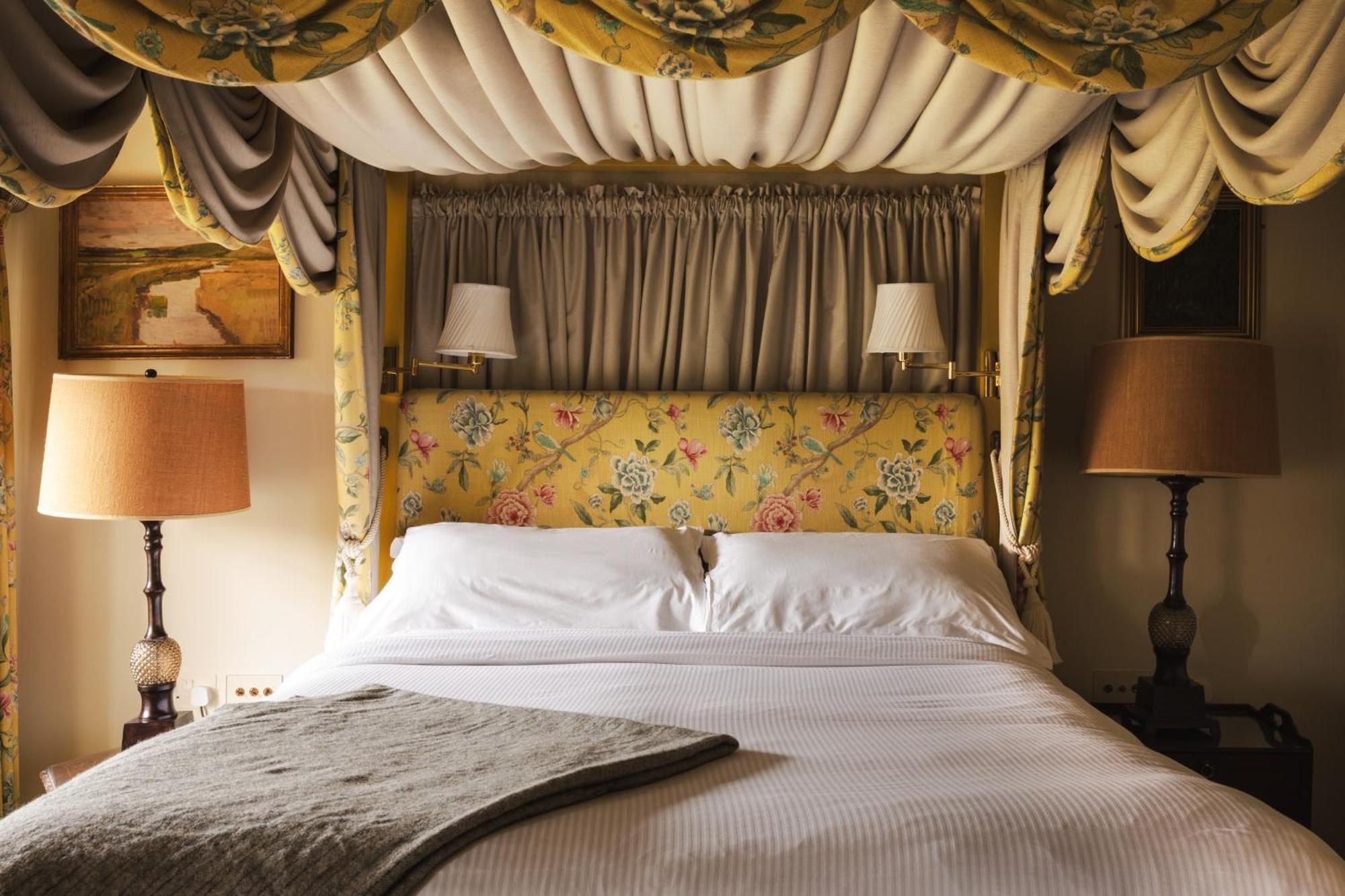 The Pilsley Inn - Chatsworth Баслоу Екстер'єр фото