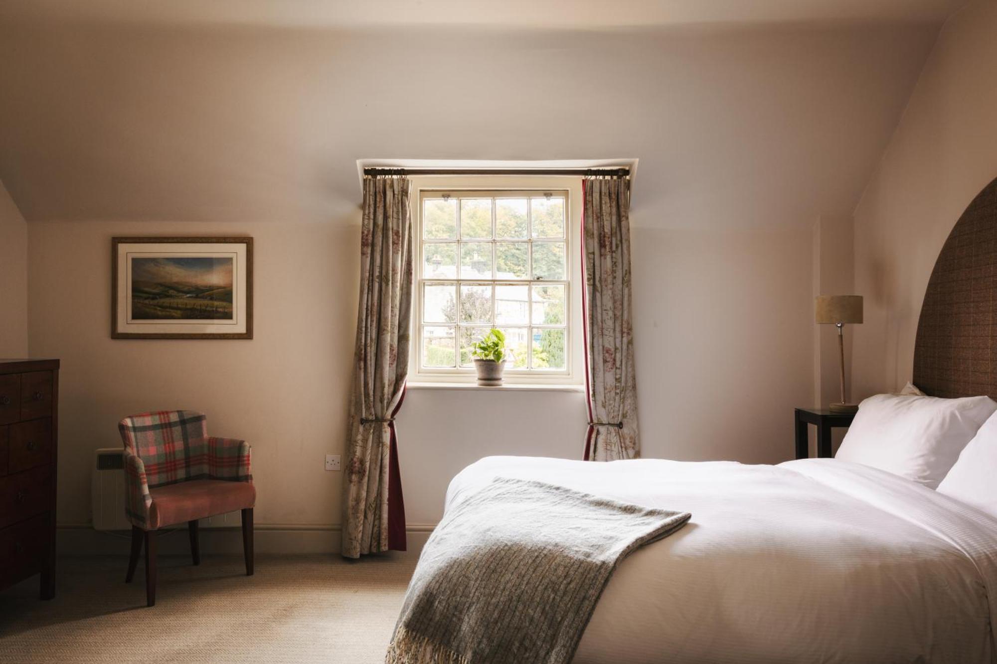 The Pilsley Inn - Chatsworth Баслоу Екстер'єр фото
