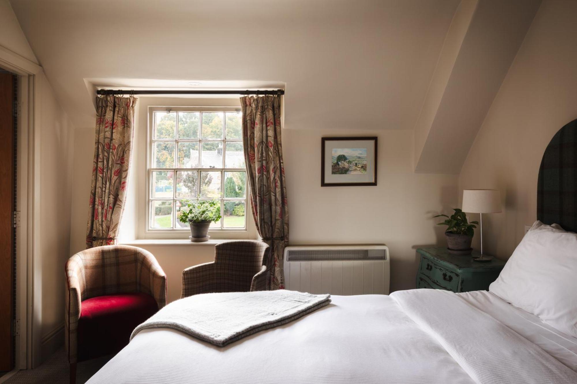 The Pilsley Inn - Chatsworth Баслоу Екстер'єр фото
